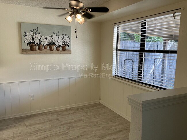 Building Photo - 1412 Del Norte Dr