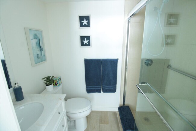 Building Photo - 440 Paradise Isle Blvd