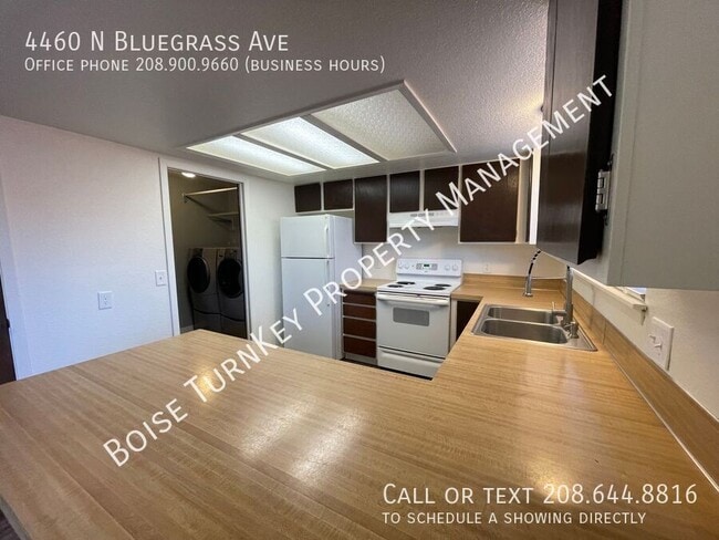 Building Photo - 4460 N Bluegrass Ave