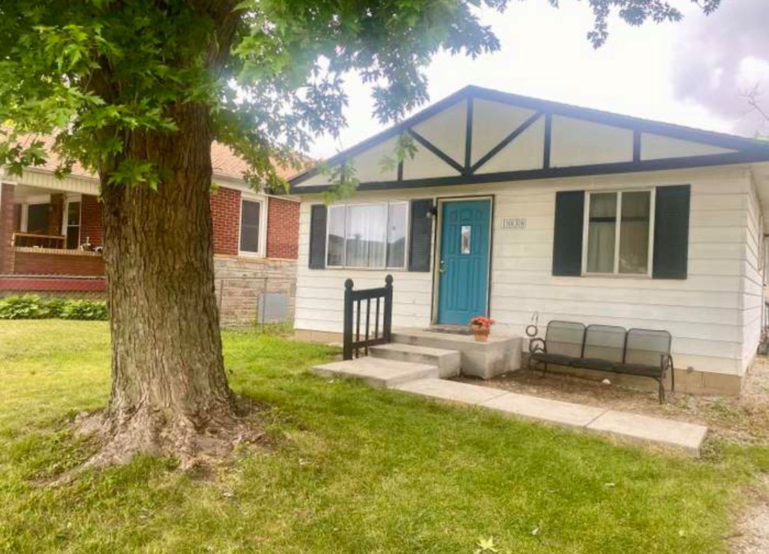 Building Photo - 1038 S Worth Ave