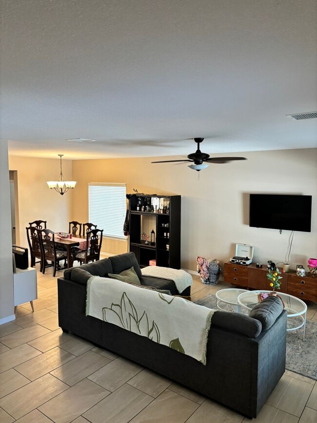 Building Photo - HOME FOR RENT IN THE UPPER VALLEY IN WEST EL PASO
