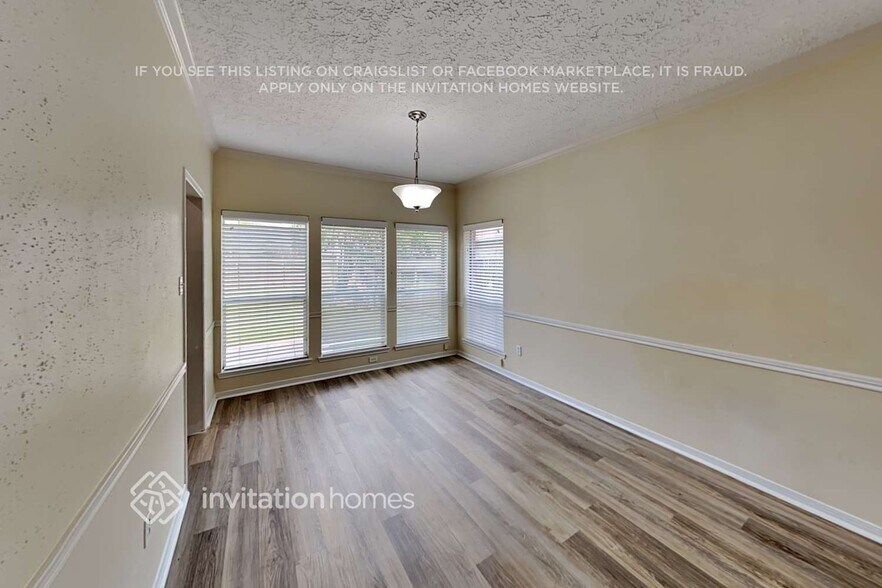 Building Photo - 14423 Sun Harbor Dr