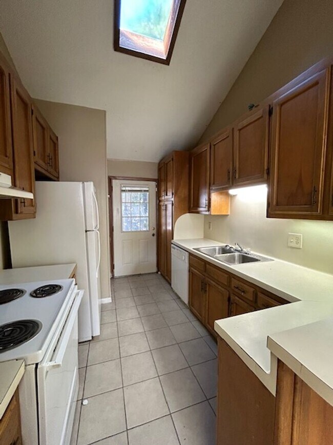 Building Photo - 12784 Brogdon Ln