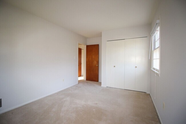 Building Photo - 3BR/2B Home