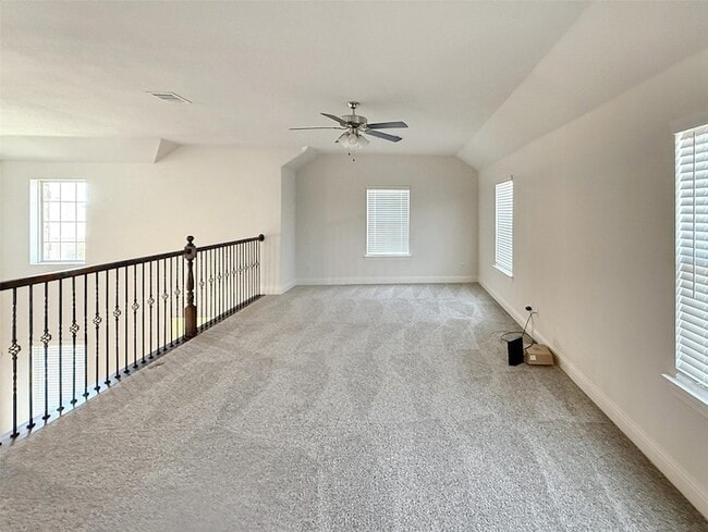 Building Photo - 7001 Windmill St