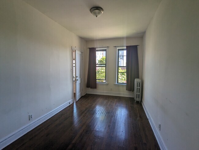 Building Photo - 2638 N Milwaukee Ave