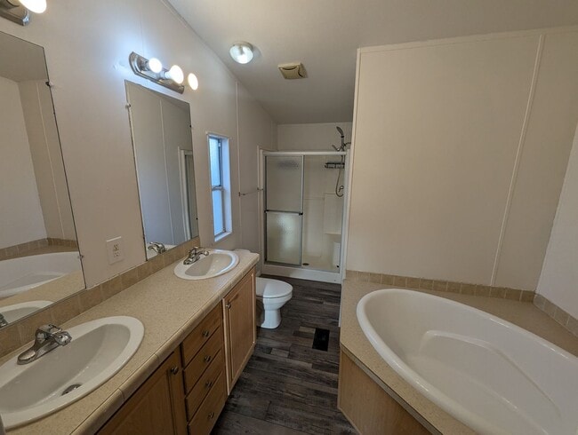 Building Photo - Littlerock 3 Bedroom
