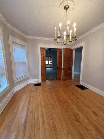 Building Photo - 241 Marquette St