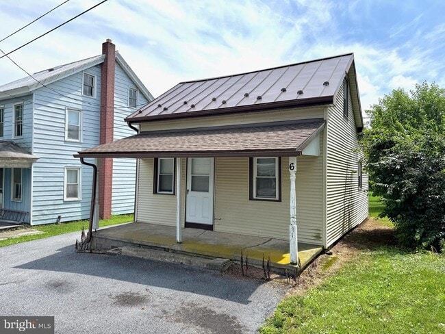 Primary Photo - 6 Tanner St