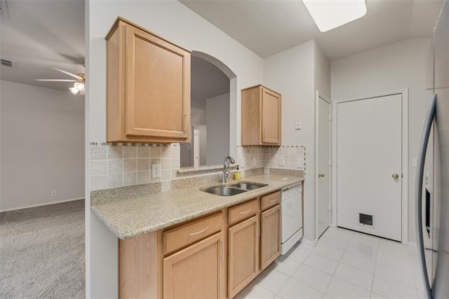 Building Photo - 2933 Wicker Way