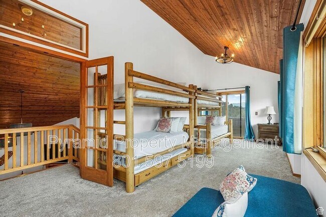 Building Photo - 14600 S Shaggy Mountain Rd