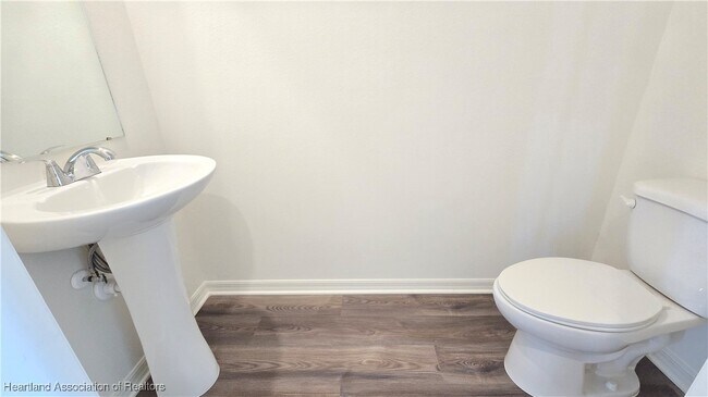 Building Photo - 1352 Stone Ridge Cir