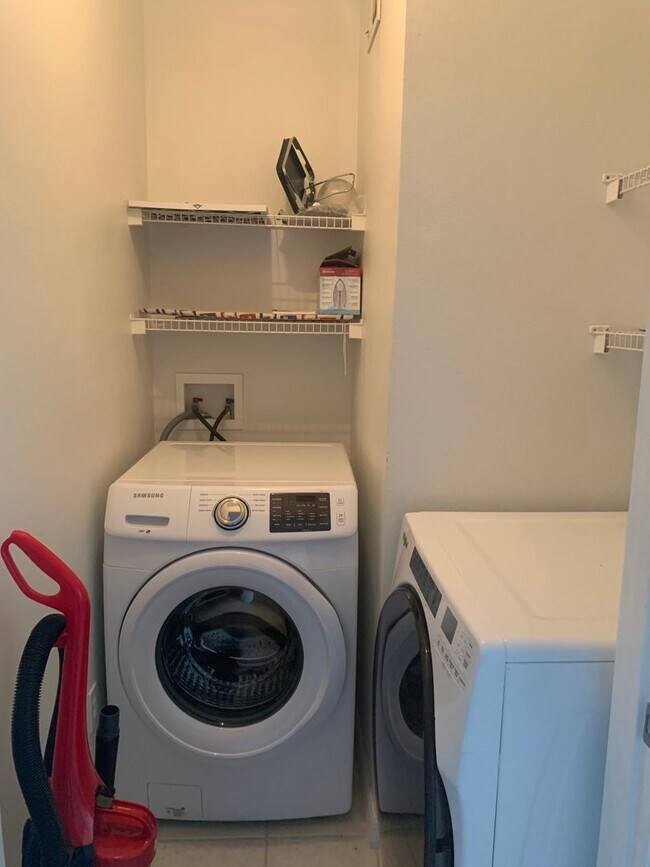 Building Photo - 770-307 Siena Palm Drive