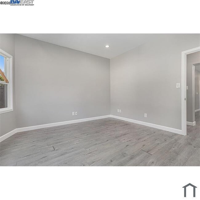 Building Photo - 193 W MacArthur Blvd