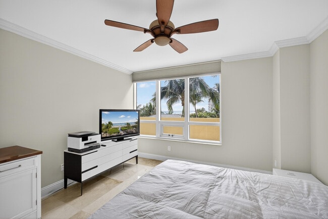 Building Photo - 3800 N Ocean Dr