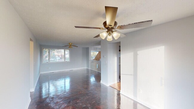 Building Photo - 3801 Adell Rd