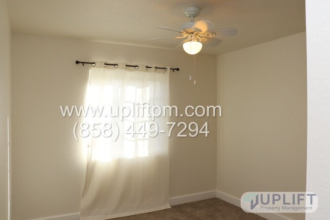 Building Photo - 4 BEDROOM/2 BATHROOM - MIRA MESA