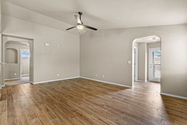 Building Photo - "Charming 3-Bed, 2-Bath Oasis on Dust Storm Lane – Spacious 1,596 Sq Ft Home in El Paso!"