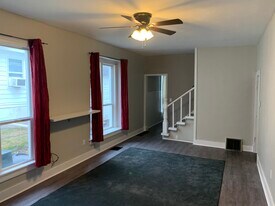 Building Photo - 121 E Jackson St