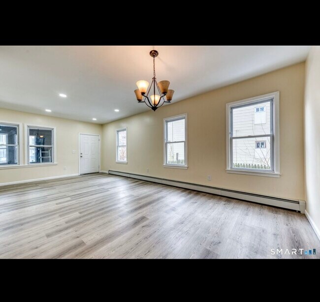 Building Photo - 75-75 Cabot St