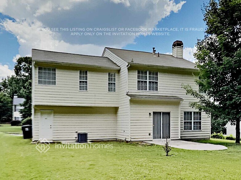 Building Photo - 1941 Hidden Valley Dr SW