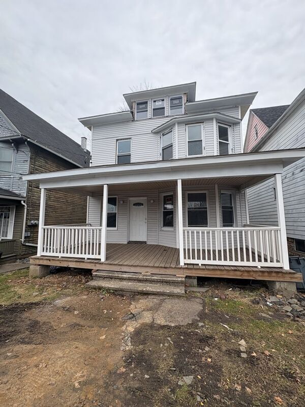 Building Photo - 415 S Main Ave