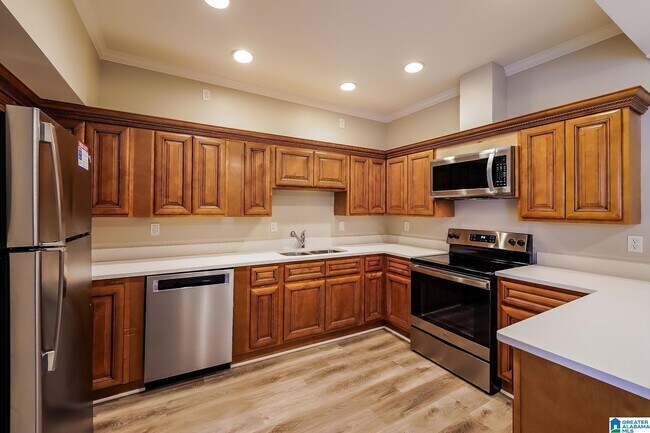 Building Photo - 2812 Lambert Cir