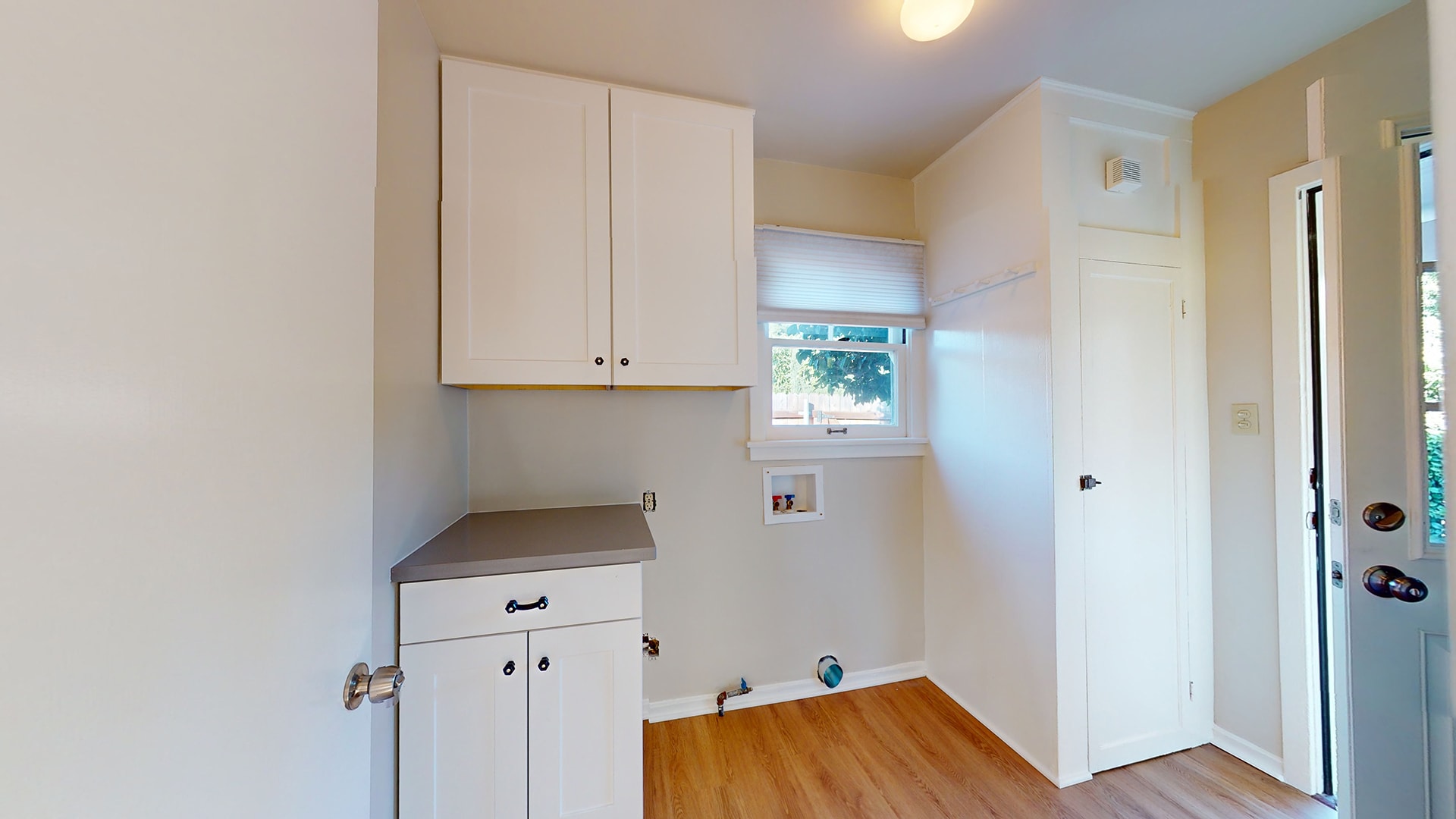 Laundry Room - 587 Prescott St