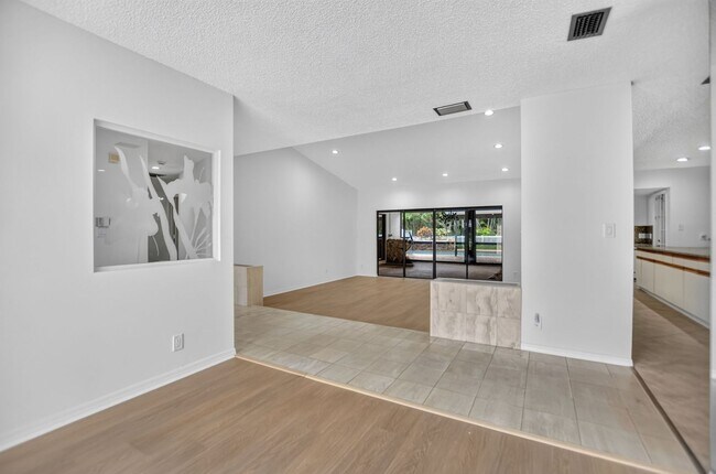 Building Photo - 2358 Deer Creek Trail