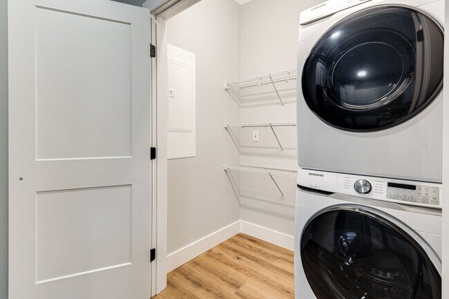 Building Photo - Newly-Built & Energy-Star Certified 3-Bedroom in Swannanoa