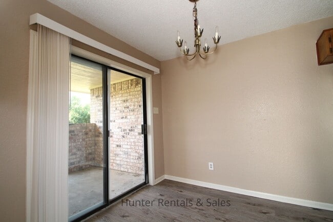 Building Photo - Comfortable Two-Story Townhouse