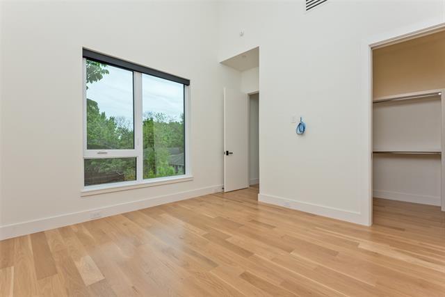 Building Photo - 3913 Hawthorne Ave