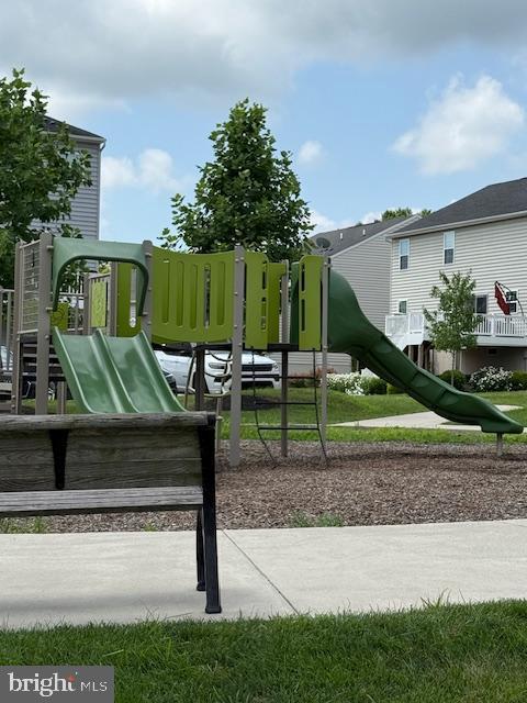 Building Photo - 611 Washington Sq