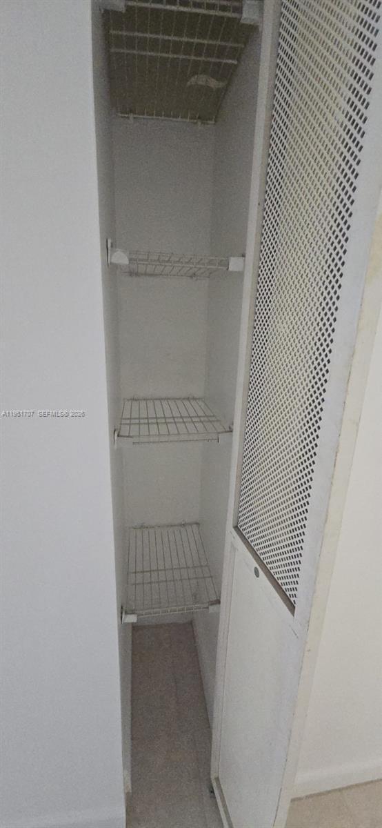 Building Photo - 3680 Inverrary Dr