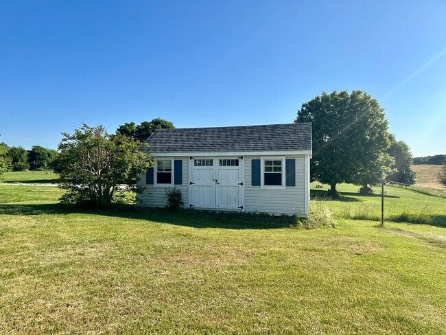 Building Photo - Charming 3 Bedroom/1.5 Bathroom Home in Norrisville, MD!