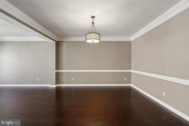 Building Photo - 5615 Harrington Falls Ln