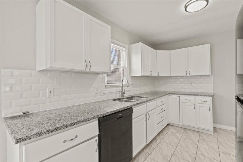 Building Photo - 7704 E 103rd Terrace