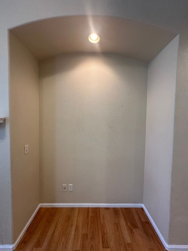 Building Photo - Beautiful 2BD/2.5BA Lafayette Home!