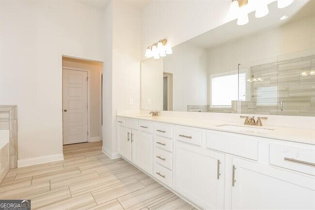Building Photo - 4169 Brookmont Wy