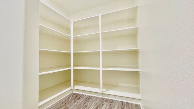 Building Photo - BEAUTIFUL 5BD/3BA-2 Story Home available for rent in Jurupa Valley!