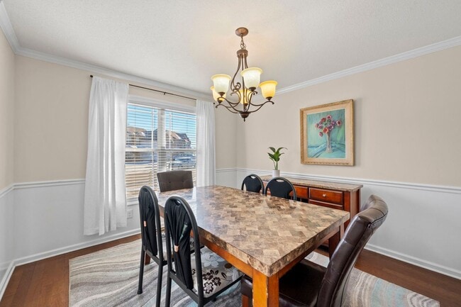 Building Photo - Spacious Living with a Private Primary Retreat!