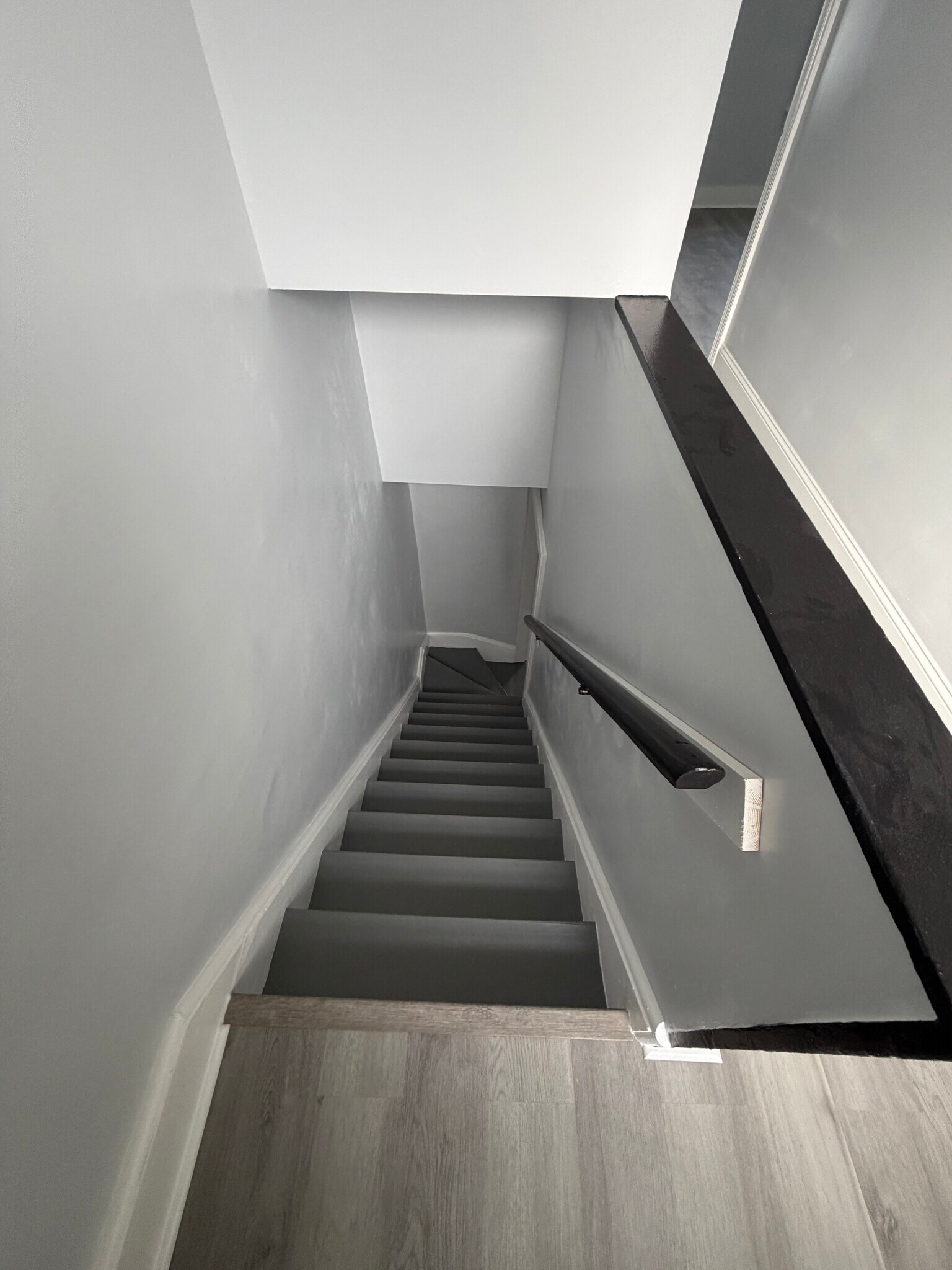 Building Photo - 644 E Madison St