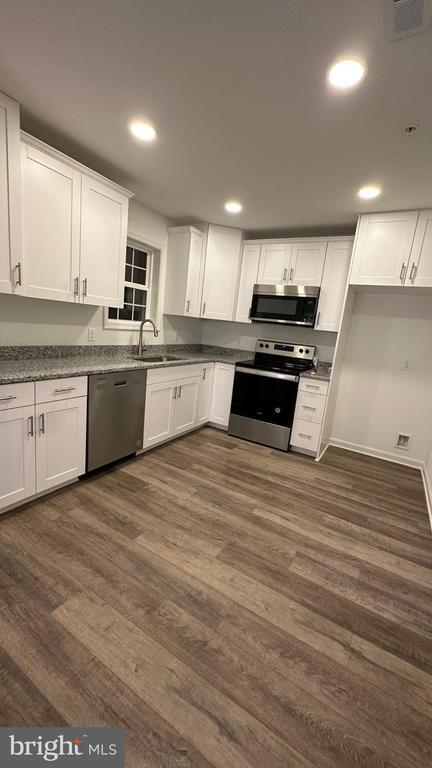 Building Photo - 46 Ashburg Dr