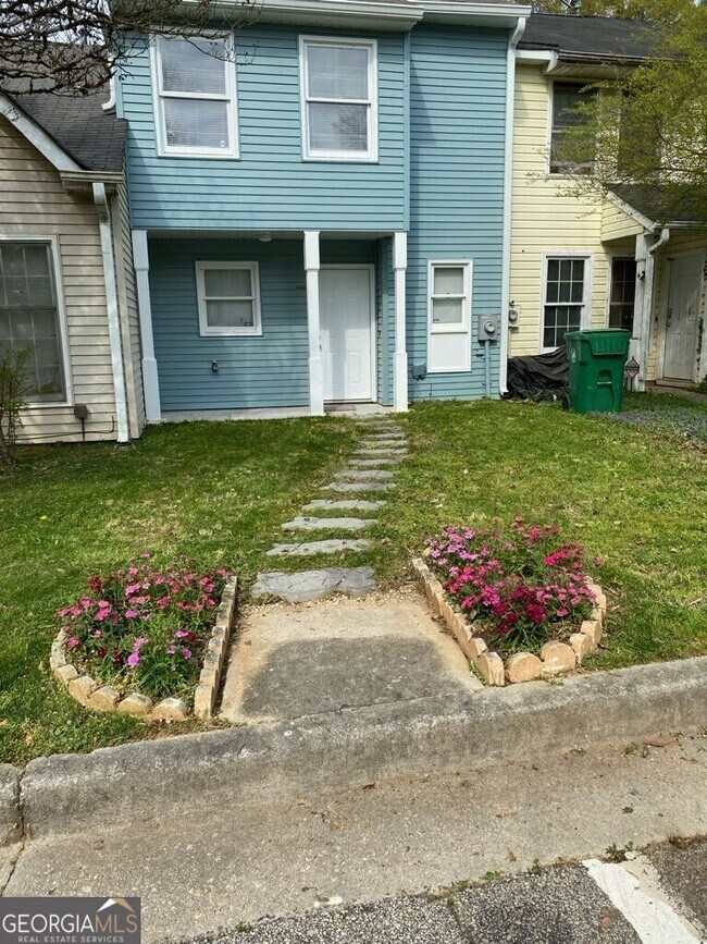 Primary Photo - 2391 Cove Rd