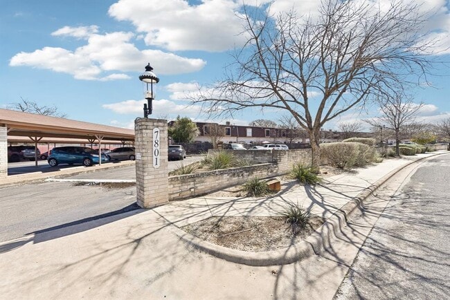 Building Photo - 7801 Shoal Creek Blvd