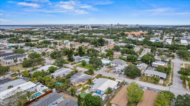 Building Photo - Beautiful Fully-Furnished 2BR/2BA Coastal Retreat in Cape Canaveral