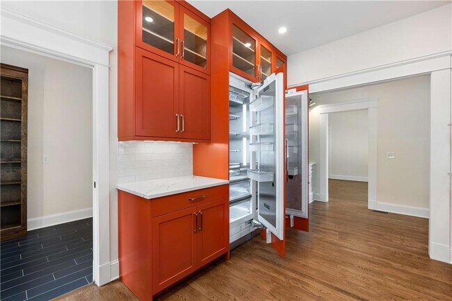 Building Photo - 1511 McLendon Ave NE