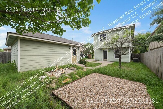 Building Photo - 2224 Bluffstone Dr