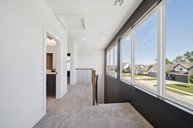 Building Photo - Modern 4/2.5 New Construction