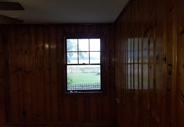 Building Photo - 6210 Old Point Rd